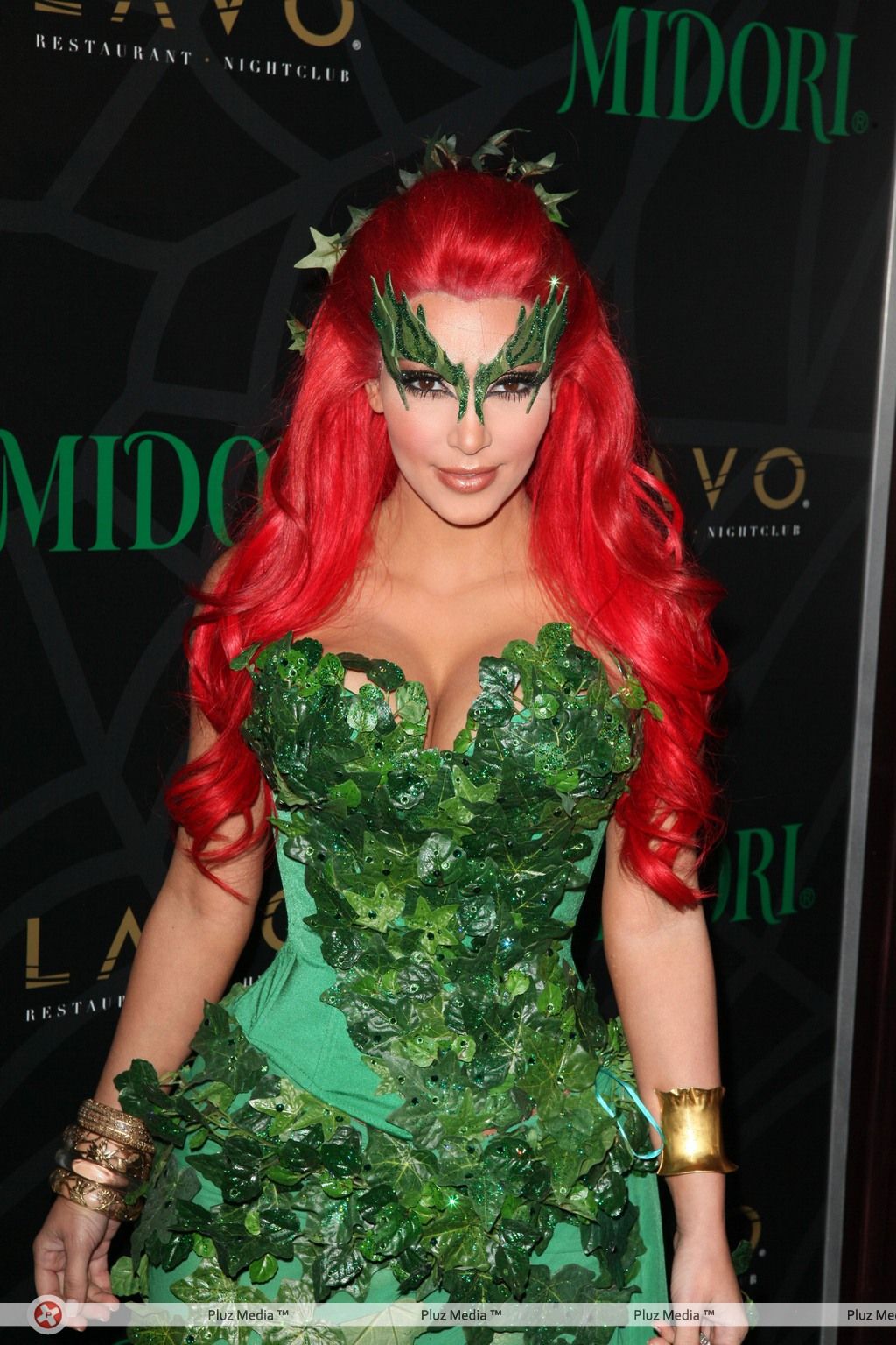 Kim Kardashian hosts the Midori Melon Green Halloween Party | Picture 113376